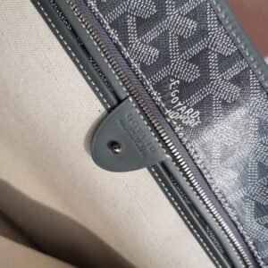 Alternative view of Replica Goyard Artois PM Grey