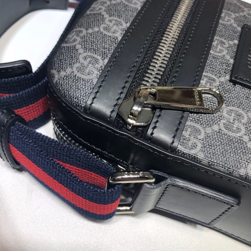 Replica Gucci Small Cross Body Bag - Image 6