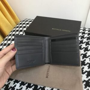 Alternative view of Replica Bottega Veneta Intrecciato Bi – Fold Wallet
