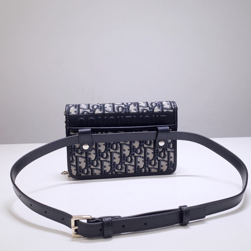 Fake Dior 30 Montaigne Pouch - Image 5