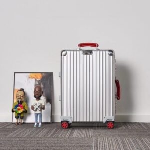 Alternative view of Rimowa Classic Suitcase