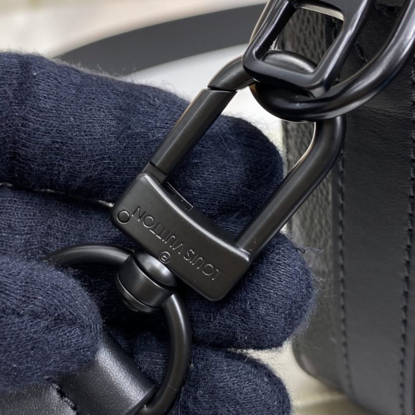 Replica Louis Vuitton Steamer Messenger Black Canvas - Image 7