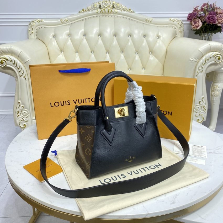 Fake Louis Vuitton On My Side PM Black - Image 3