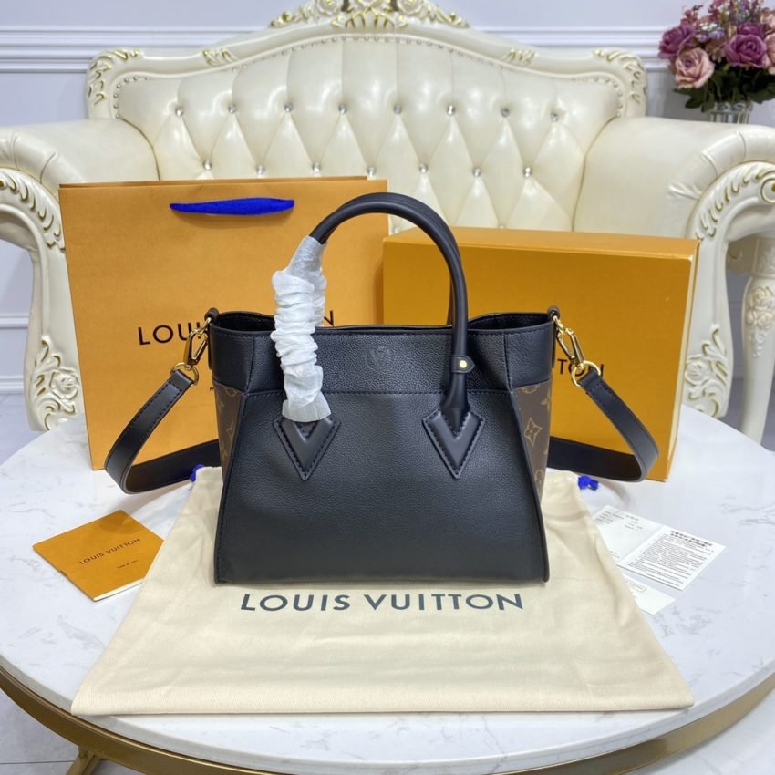 Fake Louis Vuitton On My Side PM Black - Image 8