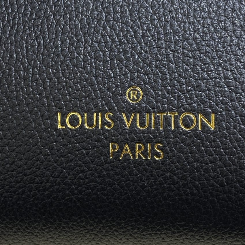 Fake Louis Vuitton On My Side PM Black - Image 10