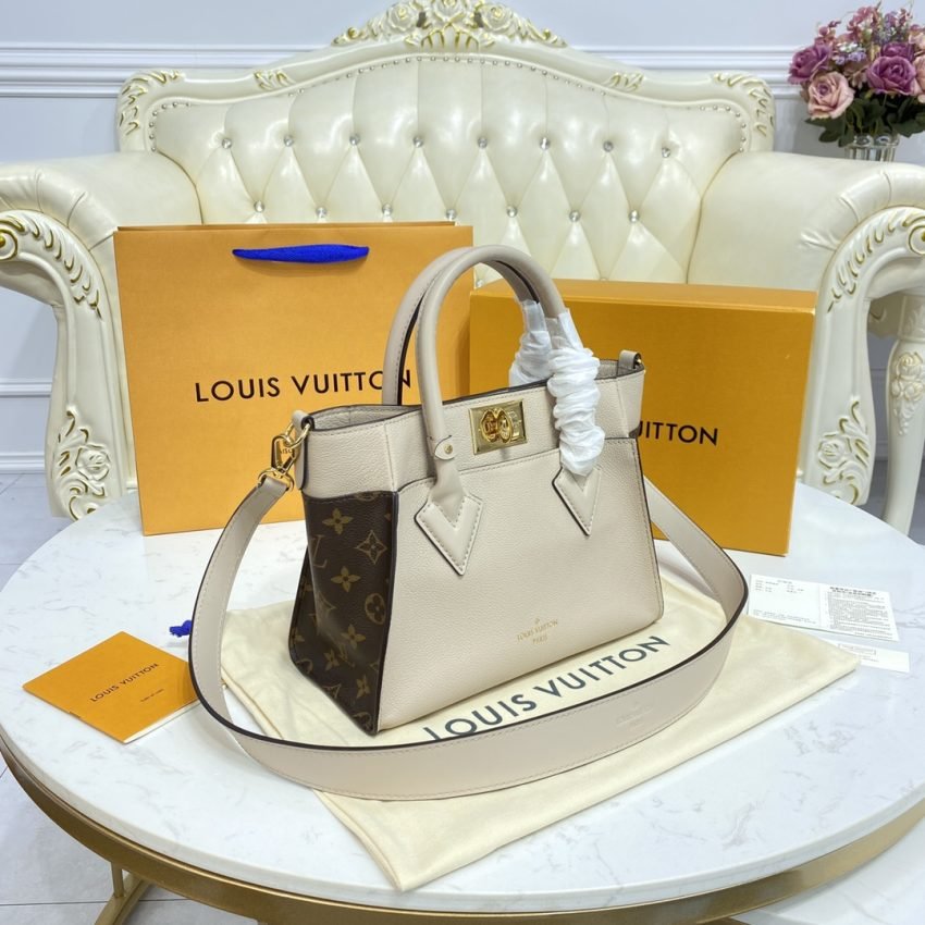 Fake Louis Vuitton On My Side PM Beige - Image 7