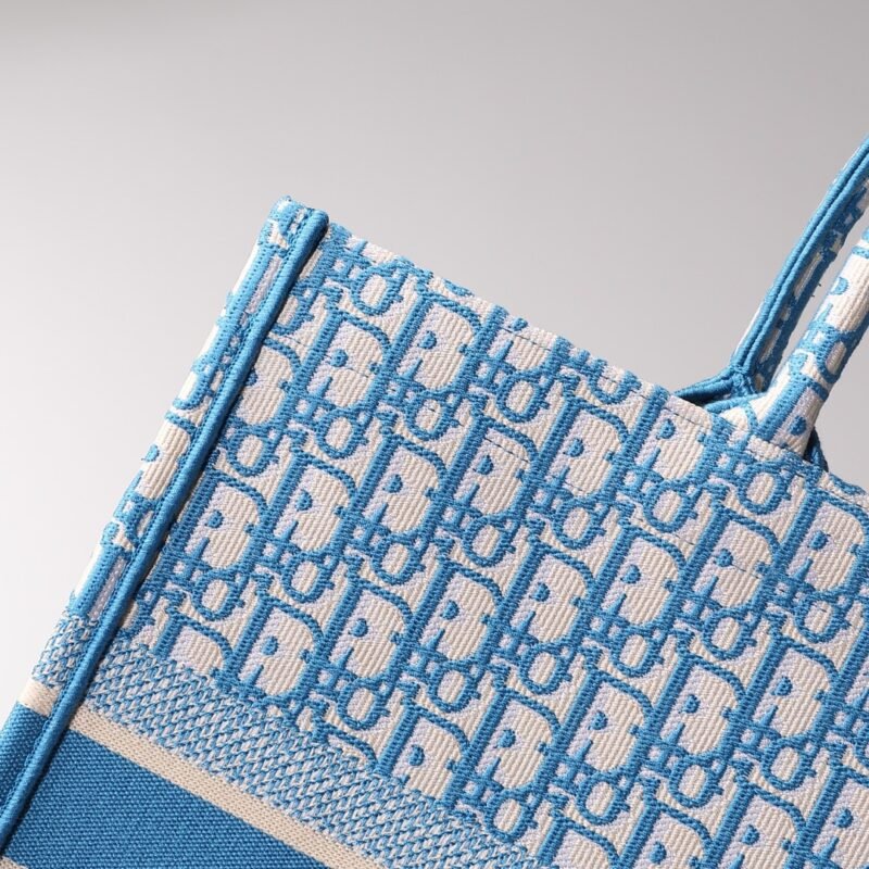 Fake Dior Tote Book Cd Light Blue - Image 5