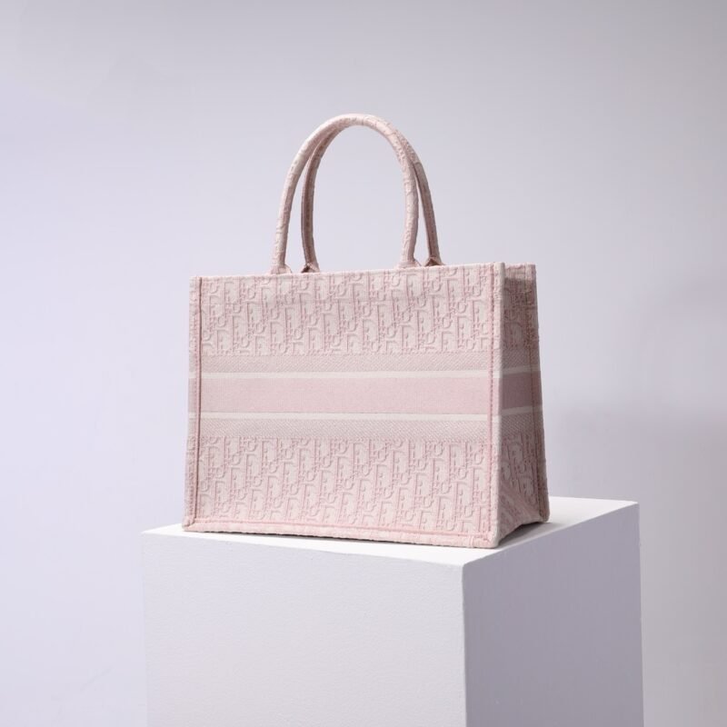 Fake Dior Tote Book Pink - Image 9