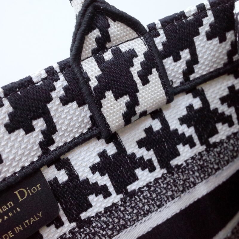 Replica Dior Tote Book Houndstooth - Image 6