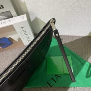 Alternative view of Fake Bottega Veneta Cassette Clutch Black