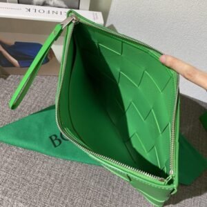 Alternative view of Fake Bottega Veneta Cassette Clutch Green