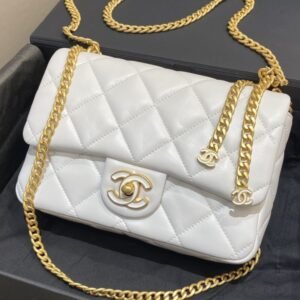 CHANEL 22P Enamel Bag White