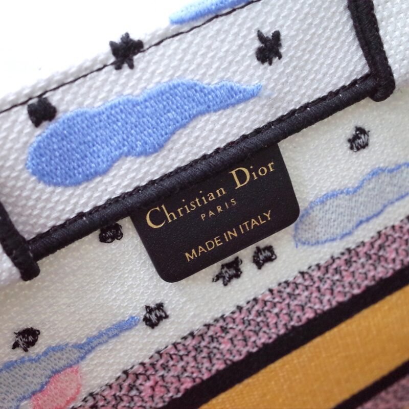 Fake Dior Tote Book Candy Forest - Image 4