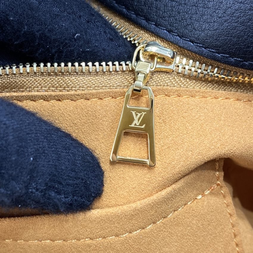 Fake Louis Vuitton On My Side Black All - Image 4