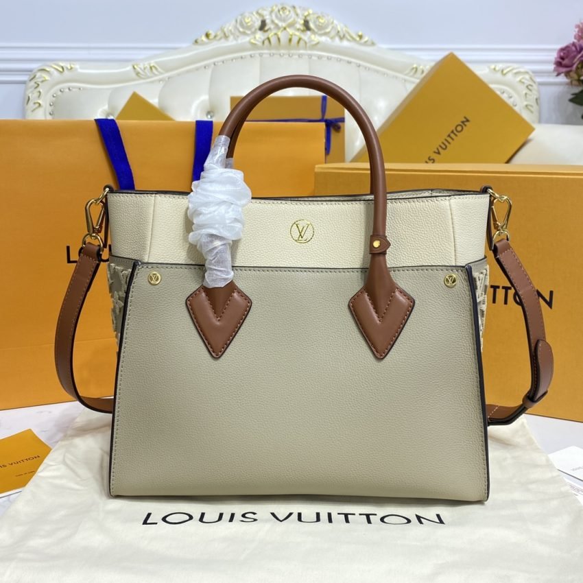 Fake Louis Vuitton On My Side Beige - Image 8