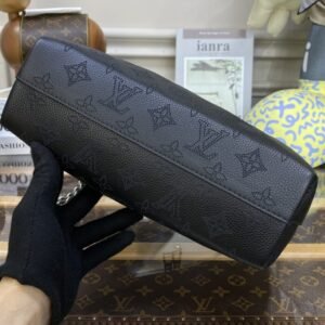 Alternative view of Fake Louis Vuitton Why Knot Black