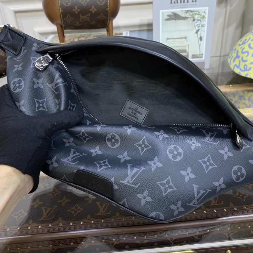 Fake Louis Vuitton Bumbag Discovery Black - Image 5