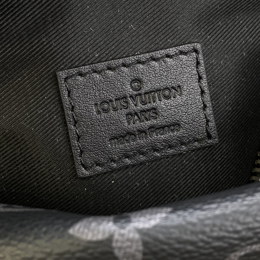 Fake Louis Vuitton Bumbag Discovery Black - Image 8