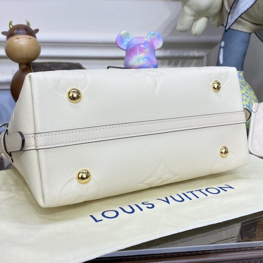 Replica Louis Vuitton Carry All White - Image 5