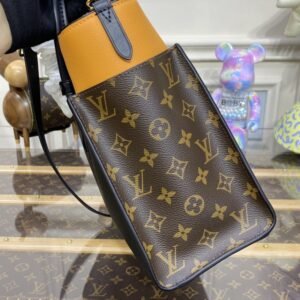 Alternative view of Fake Louis Vuitton On My Side Black – Brown