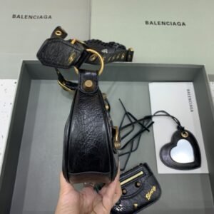 Alternative view of Replica Balenciaga Le Cagole Black