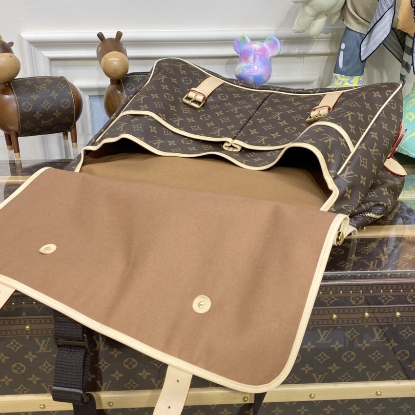Replica Louis Vuitton Hunting Bag - Image 5