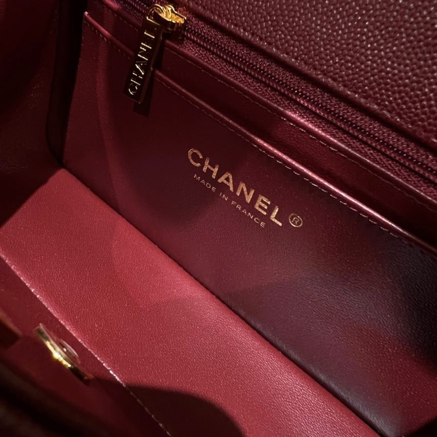 CHANEL Classic Flap 25cm Burgundy - Image 3