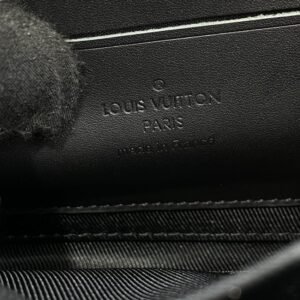 Alternative view of Fake Louis Vuitton Alpha Messenger Black