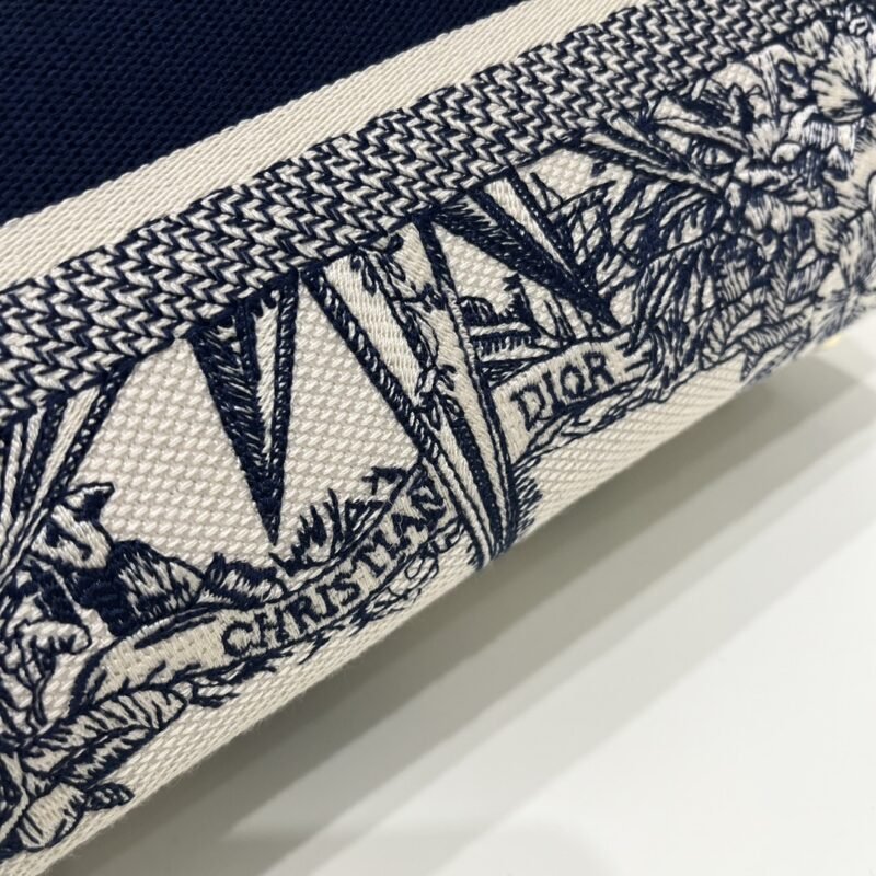 Replica Lady Dior D – Lite Blue Star - Image 6