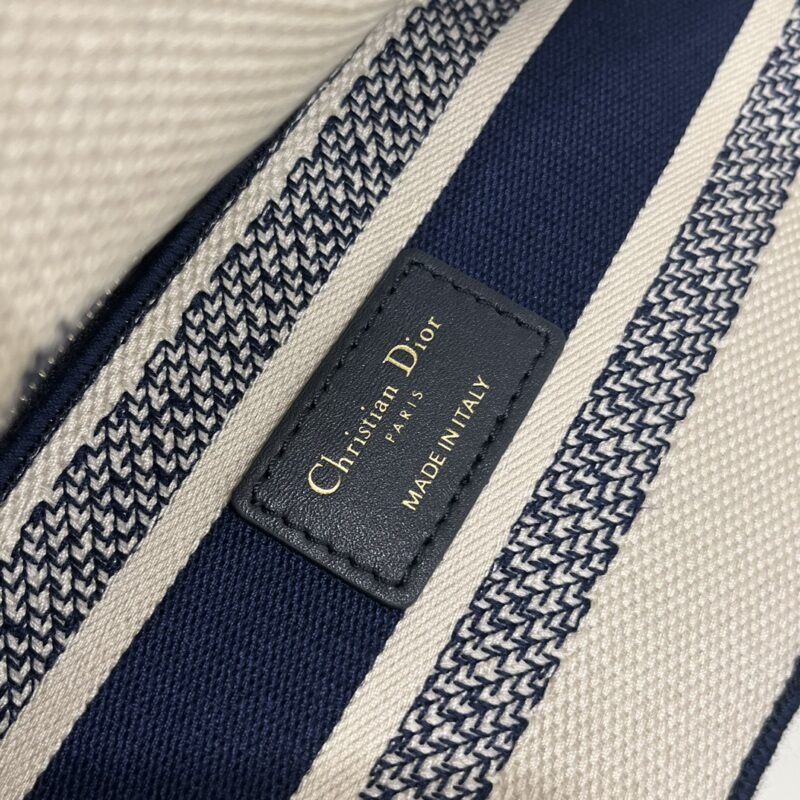 Replica Lady Dior D – Lite Blue Star - Image 8