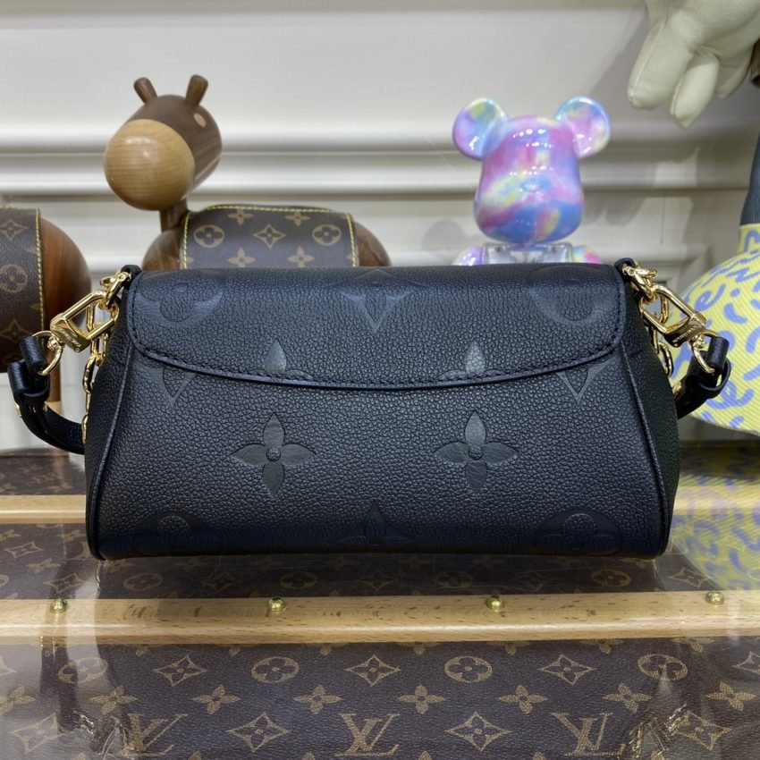 Fake Louis Vuitton Favorite Black - Image 4