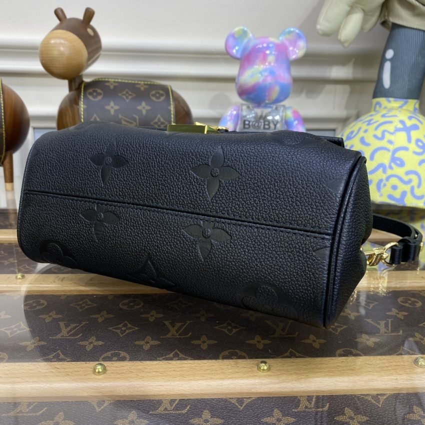 Fake Louis Vuitton Favorite Black - Image 5
