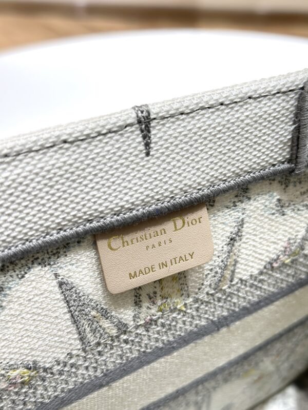 Replica Dior Tote Book Grey Lucky Star - Image 4