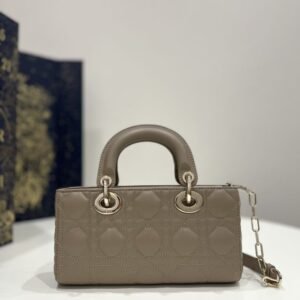 Alternative view of Fake Dior Lady D – Joy Bag Caramel