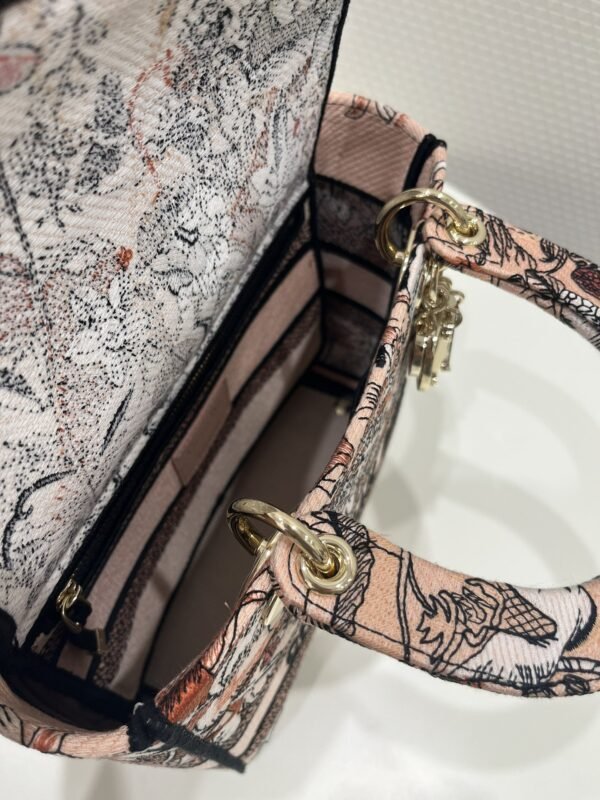 Fake Lady Dior D – Lite Flower - Image 2