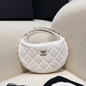 CHANEL 23c Pouch White