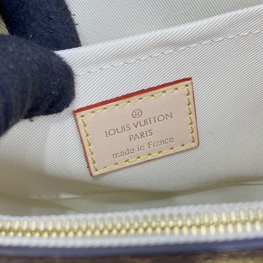 Fake Louis Vuitton Cluny Mini Brown - Image 7