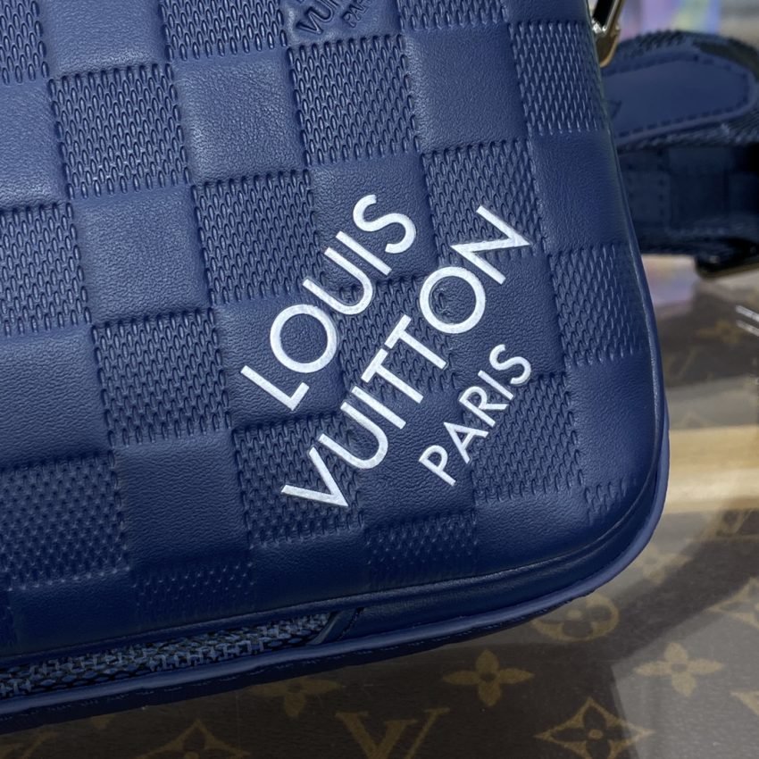 Fake Louis Vuitton Trio Messenger Blue Grid - Image 4