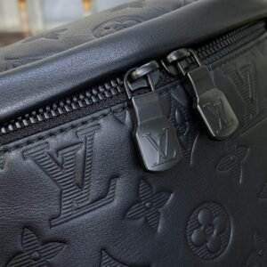 Alternative view of Fake Louis Vuitton Bumbag Discovery Full Black