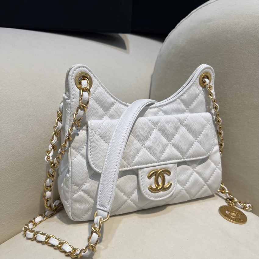 CHANEL 23c Hobo Small White - Image 3