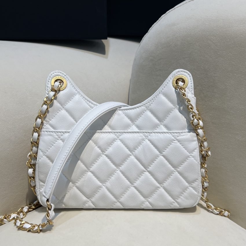 CHANEL 23c Hobo Small White - Image 4