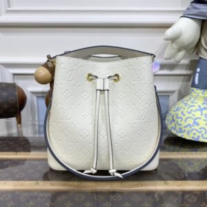 Replica Louis Vuitton Noe Bucket White MM