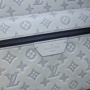 Alternative view of Fake Louis Vuitton Discovery Backpack White