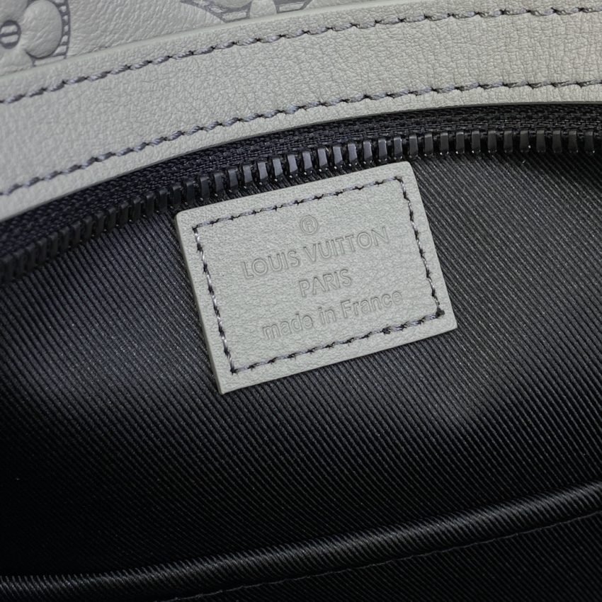 Fake Louis Vuitton Discovery Backpack White - Image 5