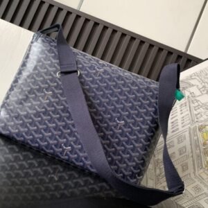 Alternative view of Replica Goyard Capetien Bag Blue