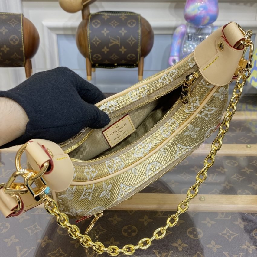 Fake Louis Vuitton Loop Golden Canvas - Image 7
