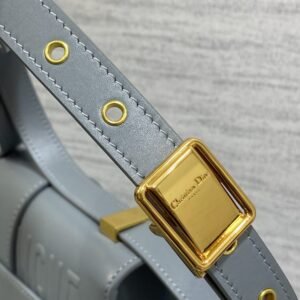 Alternative view of Fake Dior 30 Montaigne Blue