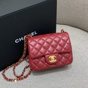 CHANEL Classic Flap 17cm Red