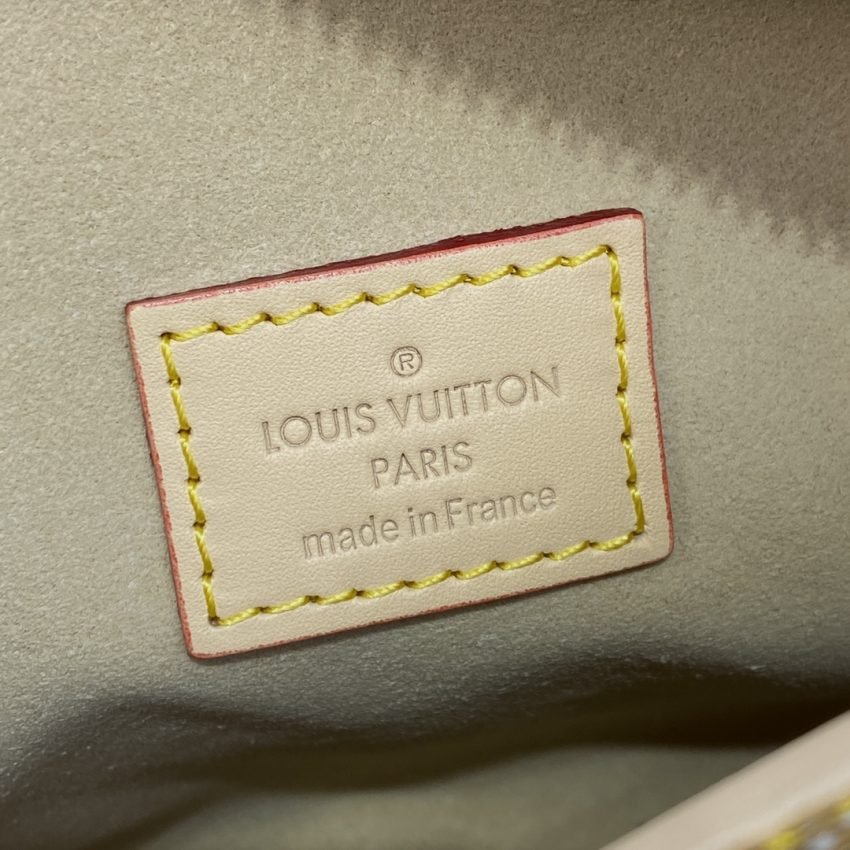 Replica Louis Vuitton Side Trunk Golden - Image 7