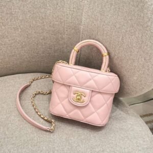 Alternative view of CHANEL Tweed Handle Crush Small Pink